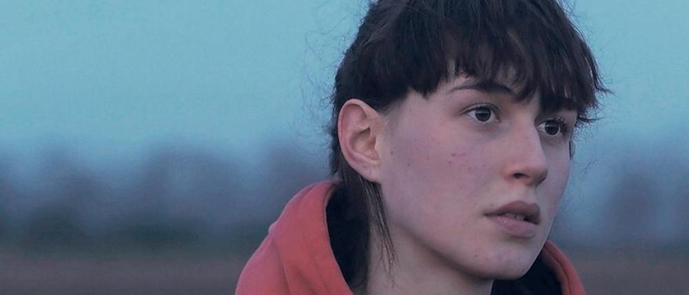 Kämpferin Katja (Marie Tragousti) schwankt zwischen Wut und Hilflosigkeit.