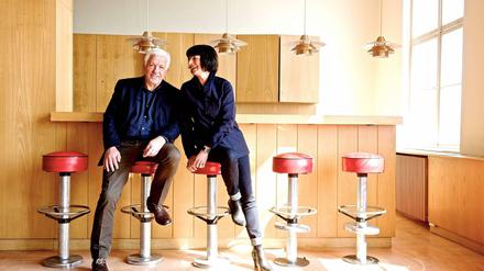 Kunstsammler Axel und Barbara Haubrok in der ehemaligen Kantine der Fahrbereitschaft.
