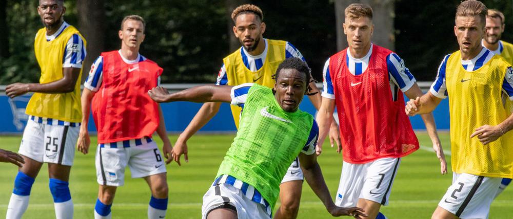 Er geht voran. Dedryck Boyata (vorne) wird bei Hertha BSC auch als Anführer geschätzt.