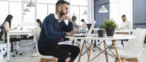 Viele Mitarbeiter können Zuhause nicht gut arbeiten. Arbeitsräume nahe der Wohnung sind da sehr praktisch.  