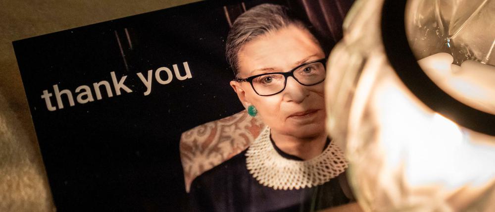 Ein Dank zum Abschied von Ruth Bader Ginsburg vor dem Supreme Court in Washington 