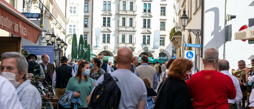 Die Stadt München ist einer von drei Landkreisen, in der das Coronavirus derzeit besonders grassiert.