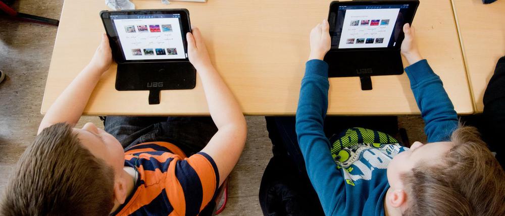 Bei der digitalen Bildungsmesse konnten Apple-Nutzer teilweise nicht auf das Angebot zugreifen. (Symbolbild)