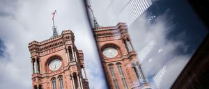 Im Roten Rathaus wird heute beraten, wie es weiter geht in der Corona-Pandemie.