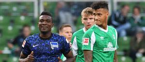 Neidischer Blick. Der frühere Herthaner Davie Selke (r.) konnte sich nur bedingt über sein Tor freuen – weil Jhon Cordoba und seine Kollegen vier Mal trafen. 