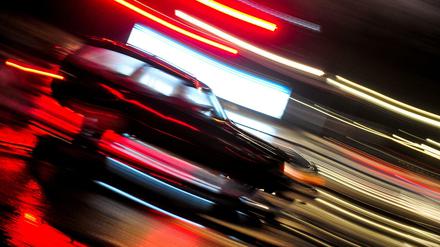 Der Fahrer des Autos blieb bei dem Unfall unverletzt.