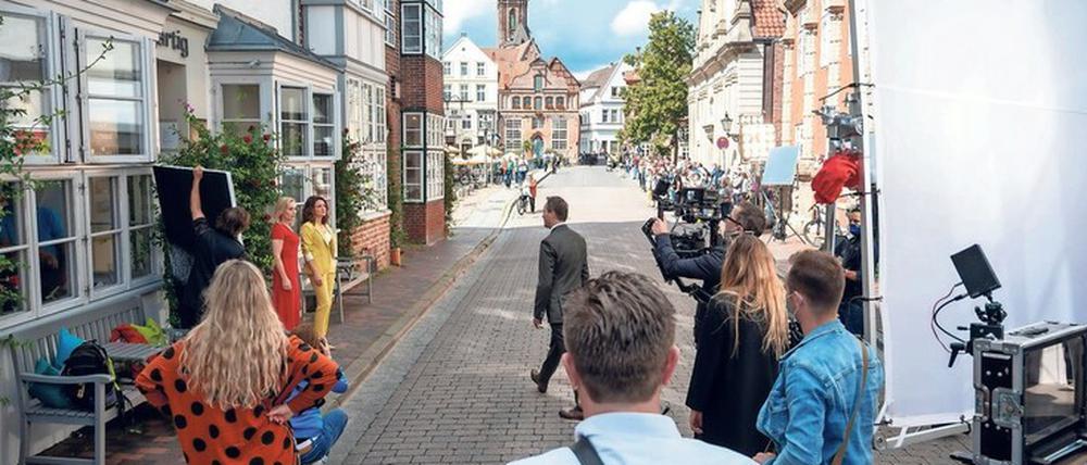 Wehe, wenn sich hier jemand mit Covid-19 infiziert hat. Am Set der ARD-Daily-Soap „Rote Rosen“ in Lüneburg.