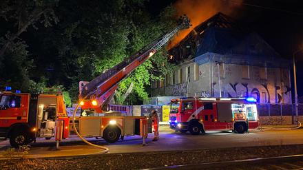 Erneut hat das ehemalige Kinderkrankenhaus in Weißensee gebrannt.