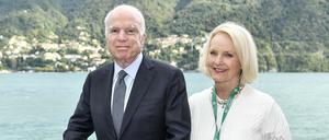 Cindy McCain ist die Witwe vom früheren Senator John McCain.