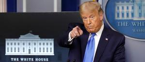 Donald Trump will einen friedlichen Machtwechsel nicht garantieren – das antwortete er auf eine Frage des Reporters Brian J. Karem.