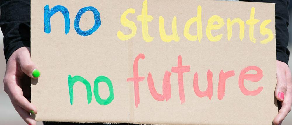 Studierende haben wiederholt für eine bessere Nothilfe protestiert, hier im Juni in Dresden.
