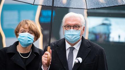 Bundespräsident Frank-Walter Steinmeier und Elke Büdenbender bei der Gedenkfeier zum 40. Jahrestag des rechtsterroristischen Attentats auf das Oktoberfest.