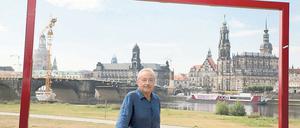 Für den Kabarettisten und Schauspieler Wolfgang Stumph, 74, der in Dresden aufwuchs, kam ein Wechsel in den Westen nie in Frage.