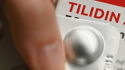 Meist vom Schwarzmarkt. Tilidin wird oft von Jugendlichen genommen, die aus prekären Lebenssituationen kommen. 