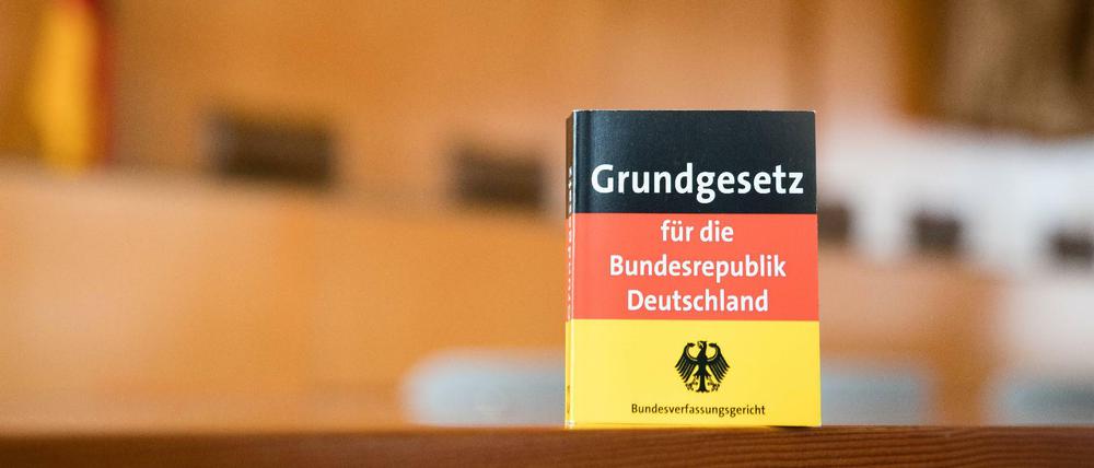 Bundesverfassungsgericht Karlsruhe Das Grundgesetz für die Bundesrepublik Deutschland; Urteilsverkündung am 23.02.2018 in Karlsruhe (Bundesverfassungsgericht), Germany, Karlsruhe Bundesverfassungsgericht GermanyBeilage Freie Universität