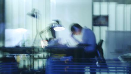 Deutschlands Arbeitnehmer fehlen immer häufiger wegen psychischer Erkrankungen am Arbeitsplatz. 