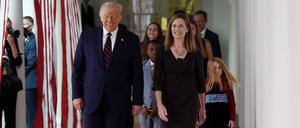 US-Präsident Donald Trump mit seiner Supreme-Court-Kandidatin Amy Coney Barrett.