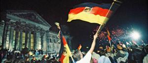 Am 3. Oktober 1990 feierte Deutschland im endlich nicht mehr geteilten Berlin die staatliche Einheit. 