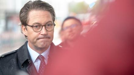 Bundesverkehrsminister Andreas Scheuer steht wegen der Pkw-Maut weiter unter Druck.