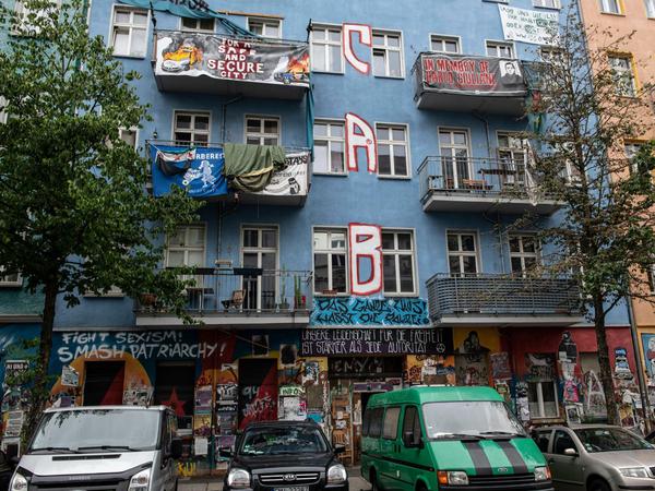 Symbol des linksautonomen Berlins: das Haus Rigaer Straße 94 im Friedrichshainer Nordkiez.