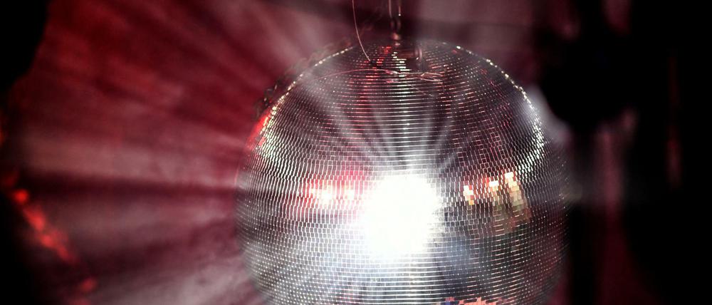 Die Clubs sollen gerettet werden. Ausgelassene Partys wie früher wird es trotzdem vorerst nicht geben.