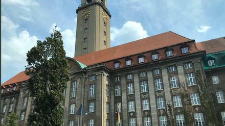 Die Zentrale für 245.000 Einwohner: das Rathaus in der Altstadt.
