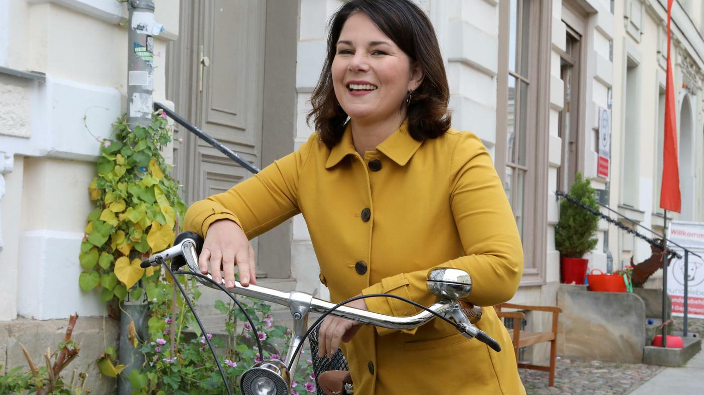Grünen-Chef Annalena Baerbock: „Im Westen haben wir nach der Demo in Ruhe  Kuchen gegessen“