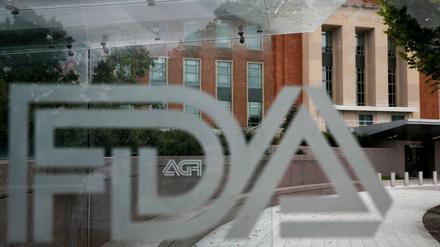 Die Lebensmittelüberwachungs- und Arzneimittelbehörde der Vereinigten Staaten, die U.S. Food and Drug Administration, sitzt in Silver Spring, Maryland. Laut aktueller Vorwürfe soll sie Medikamentenstudien zu lasch kontrollieren.