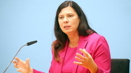 Bildungssenatorin Sandra Scheeres (SPD) ließ sich im Ausschuss vom Ton des SPD-Geschäftsführers nicht beirren..