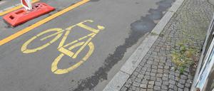Pop-Up-Radweg auf dem Kottbusser Damm.