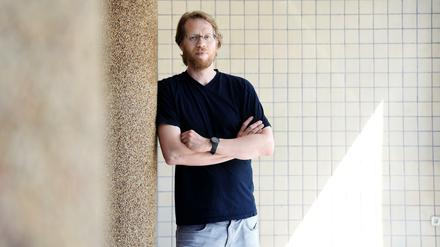 Baustadtrat Florian Schmidt (Grüne) hinderte Beamte der bezirklichen Bauaufsicht daran, gegen Baumängel in dem teilbesetzten Haus Rigaer Straße 34 in Friedrichshain einzuschreiten.
