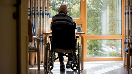 Der Eigenbeitrag im Pflegeheim soll auf 700 Euro im Monat begrenzt werden.