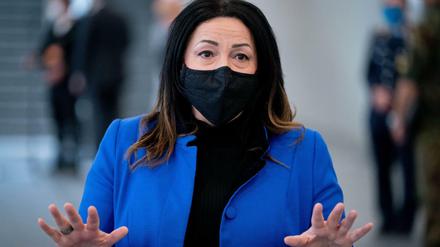Gesundheitssenatorin Dilek Kalayci (SPD) will ein nächtliches Alkoholverbot in Berlin durchsetzen.