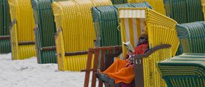 Quarantäne im Strandkorb. Wer in den Herbstferien aus Berlin nach Schleswig-Holstein reisen will, sollte sich gut informieren. 