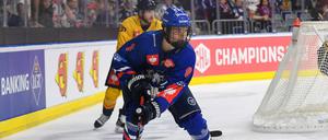 Kann fast alles und kann alles erreichen. Tim Stützle war mit 17 schon Stammspieler in Mannheim.