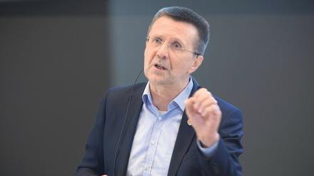 Virginijus Šikšnys.