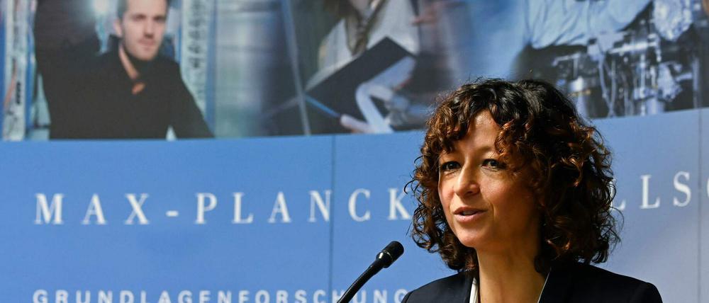 Nobelpreisträgerin Emmanuelle Charpentier bei ihrem Auftritt in Berlin.