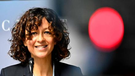 Die Französin Emmanuelle Charpentier, die in Berlin forscht, erhält den Nobelpreis für Chemie.