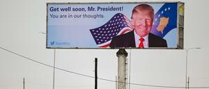 US-Präsident Donald Trump bleibt auch nach seiner Covid-Erkrankung eigenwillig. (Photo by Armend NIMANI / AFP)