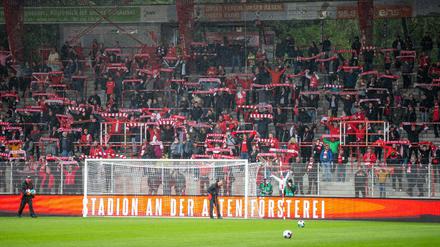 Stimmung an der Alten Försterei? Bestens. Gesundheit? Man wird sehen. Strafe? Keine.