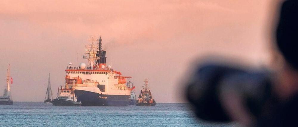 Rückläufer. Die „Polarstern“ war an einer Eisscholle angedockt quer durch das Norpolarmeer gedriftet.