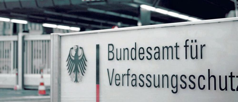 Wie abwehrbereit ist der Bundesverfassungsschutz im Kampf gegen den Rechtsextremismus? 