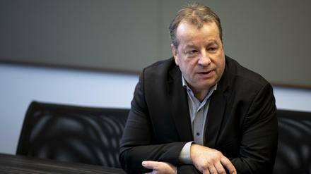 Frank Balzer (CDU), Bezirksbürgermeister von Reinickendorf, spricht im Rathaus von Reinickendorf bei einer Pressekonferenz Ende 2019