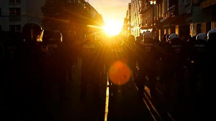 Sonnenaufgang in Berlin-Friedrichshain, am Rande der Liebig34-Räumung.