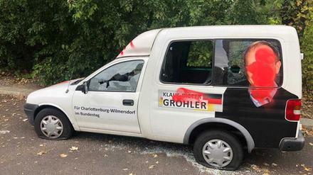 Das zerstörte Fahrzeug des CDU-Politikers.