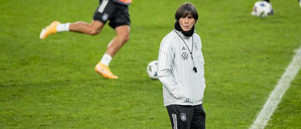 Joachim Löw pfeift auf die Kritik.
