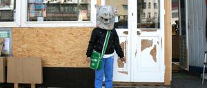 Ein Ausschnitt aus Kerstin Honeits Videoarbeit "Pigs in Progress".