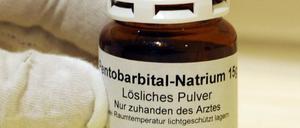 Ein Fläschchen mit Pentobarbital-Natrium, das bei der Sterbehilfe verwandt wird. 