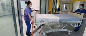 Die Krankenhäuser in Berlin bereiten sich auf weitere Intensiv-Patienten mit dem Coronavirus vor. 