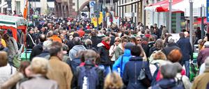 Fußgängerzone einer deutschen Innenstadt.